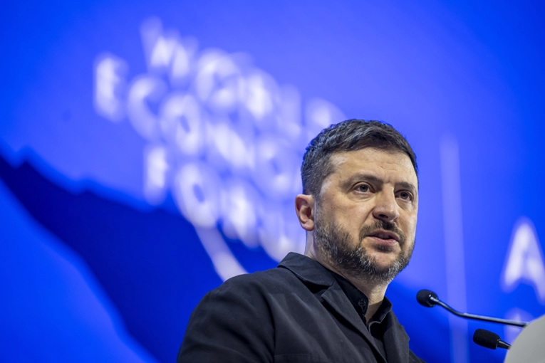 Zelenski Europi: Poslali ste 40 vojnika na Grenland? To je urnebesno